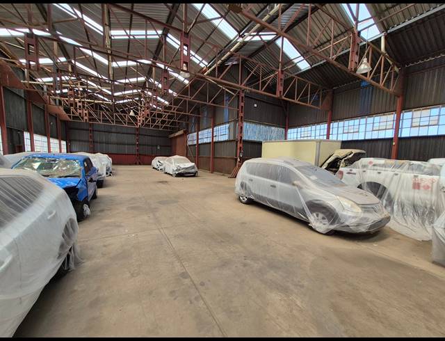 9,600M² WAREHOUSE FOR SALE IN DENVER